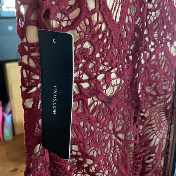 NWT Lulu Truly Beloved Lace Bodycon Women’s Dress - Picture 3 of 4